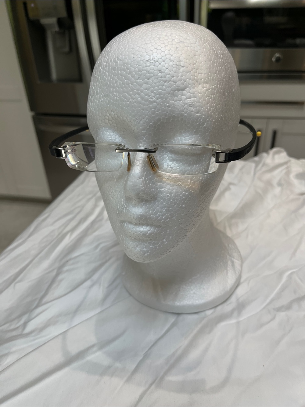Tag Heuer 7101 011 Rimless eyeglasses.
Color Ruthenium/Black. frames only.